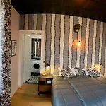Couette-café Ajna 4*