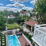 Bed & Breakfast Ajna 4*