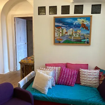 Ajna Bed and Breakfast Μπαγιόν