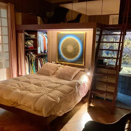 Ajna Bed and Breakfast Μπαγιόν