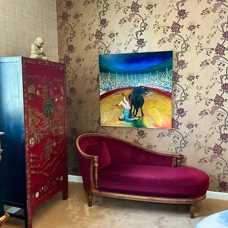 Ajna Bed and Breakfast 4*