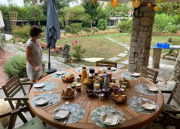 Ajna Bed and breakfast 3*