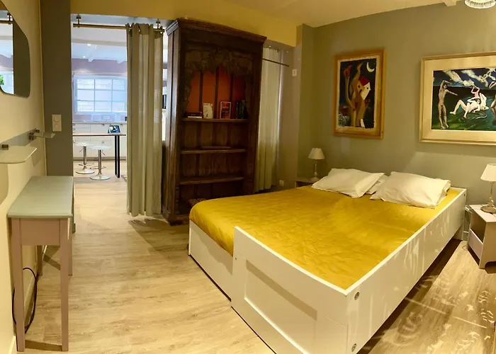 Ajna Bed and breakfast